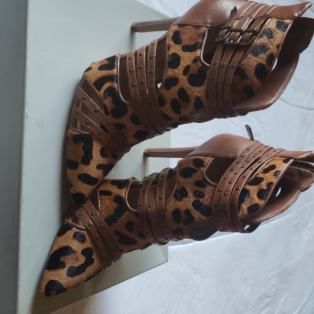 Jessica Simpson booties